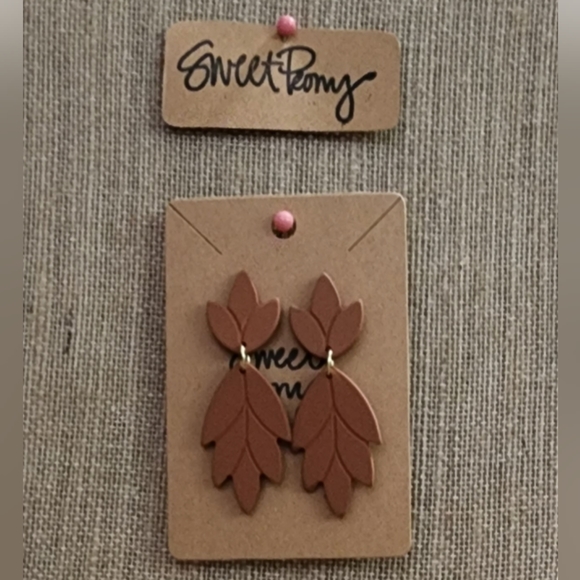 Sweet Peony Jewelry - Vintage Style Leaf Earrings Rust Brown Mauve Fall